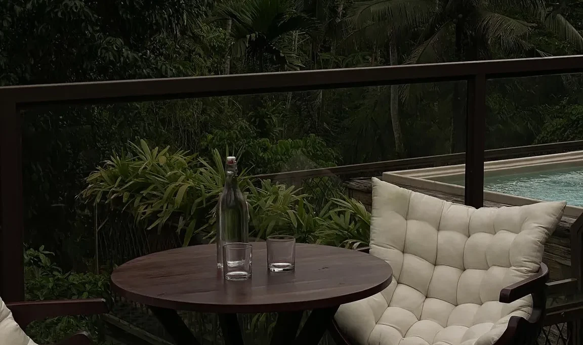 6029-dc-80-242-e-40-e-7-83-b-7-1-fa-7163-c-5851 (1)